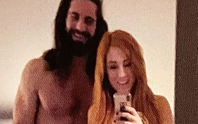 Becky Lynchs New Book Features Unseen Scandalous Photo Of Herself And Seth Rollins 6845