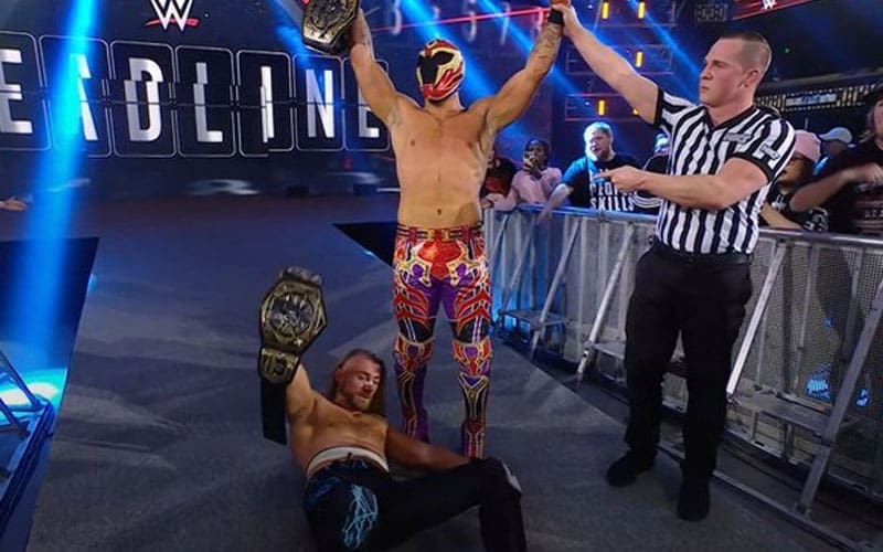 https://www.ringsidenews.com/wp-content/uploads/2024/12/nathan-frazer-amp-axiom-retain-tag-team-titles-at-wwe-nxt-deadline-2024-53.jpg?x66861