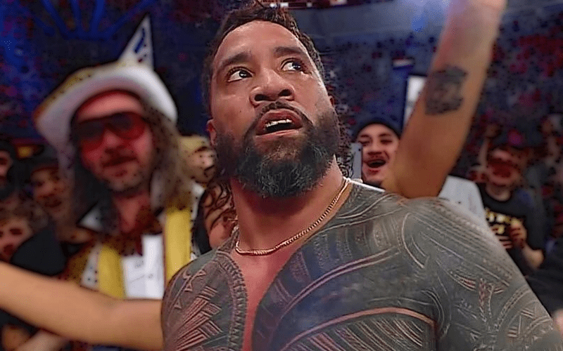 jey-uso-beats-drew-mcintyre-during-16-wwe-raw-netflix-debut-33.png